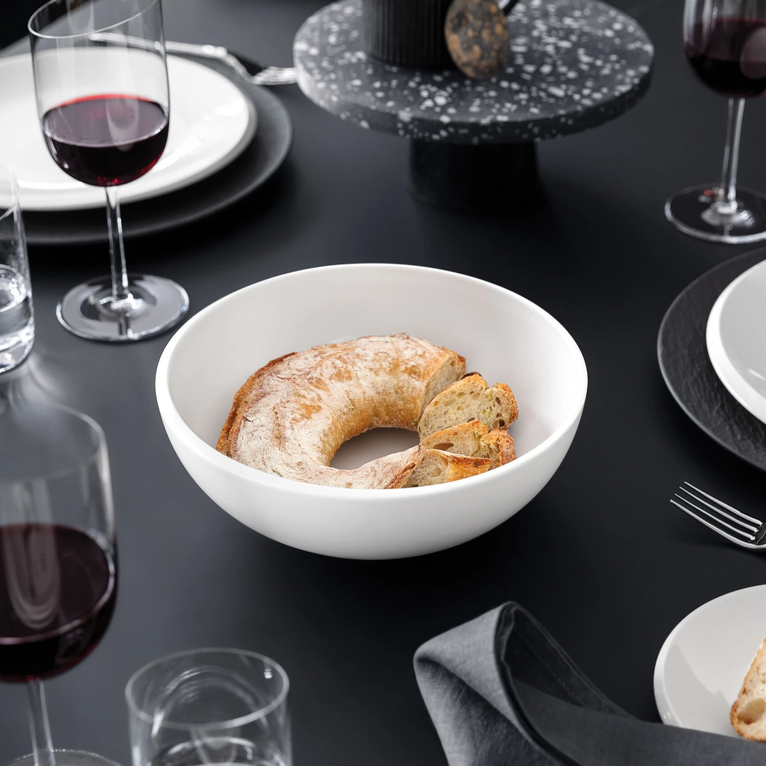 Villeroy & Boch NewMoon Schaal M 23,5 Cm 4 Villeroy & Boch NewMoon Schaal M 23,5 Cm - Afbeelding 2