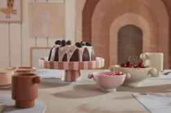 OYOY Toppu Serveerschotel Groot Ø27 Cm -Beste Bestek Winkel 506640 01 3 EnvironmentImage 3e307a38e8