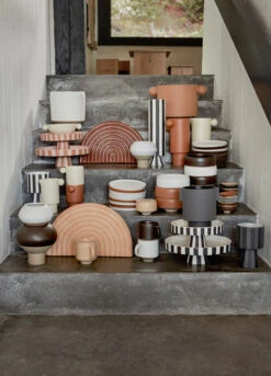 OYOY Toppu Serveerschotel Groot Ø27 Cm -Beste Bestek Winkel 506640 01 4 EnvironmentImage 951eb9bbb7