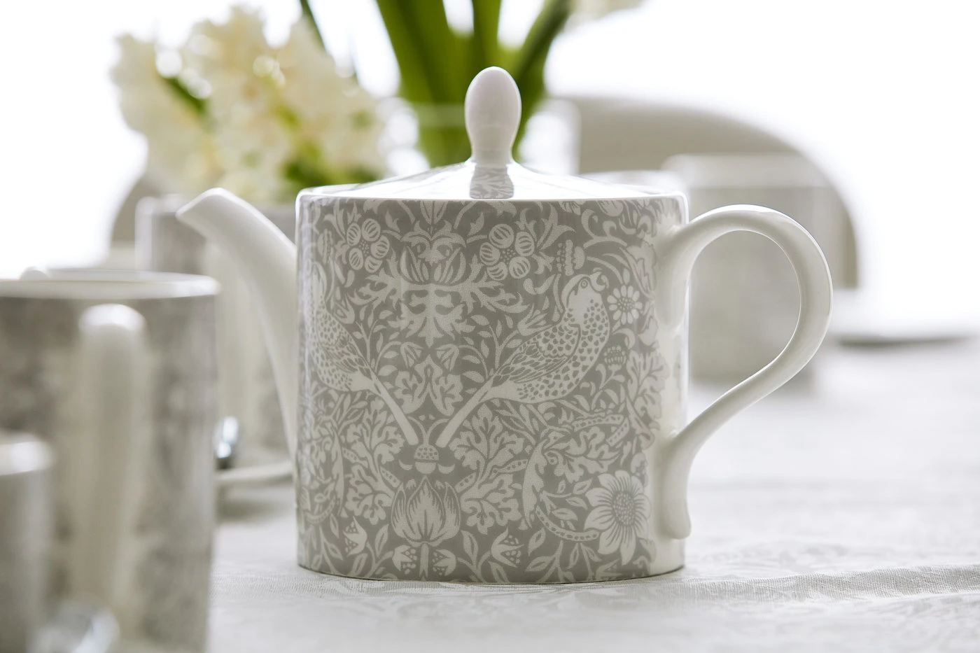 Spode Strawberry Thief Theekan 1,1 Liter 6 Spode Strawberry Thief Theekan 1,1 Liter - Afbeelding 4