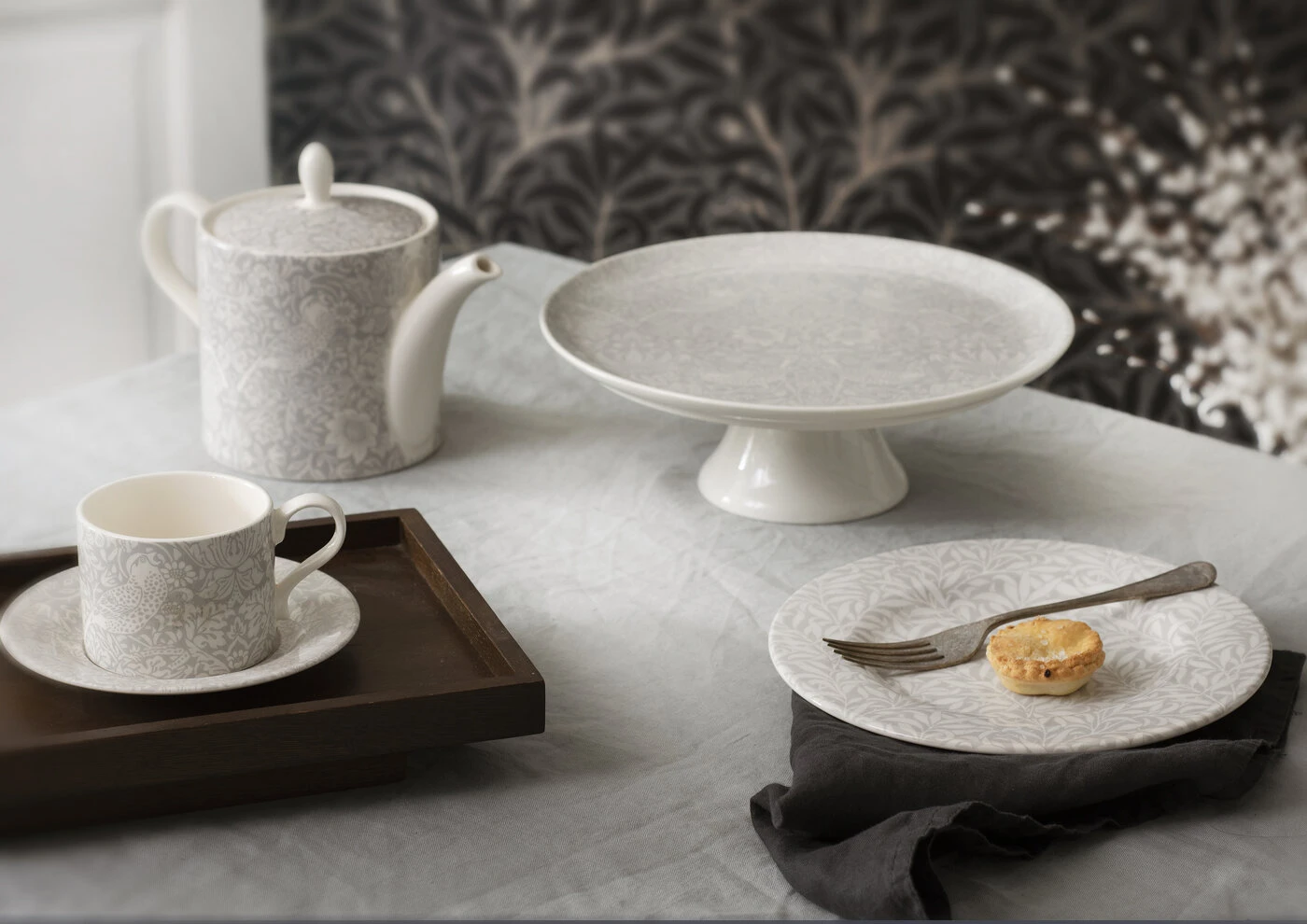 Spode Strawberry Thief Theekan 1,1 Liter 8 Spode Strawberry Thief Theekan 1,1 Liter - Afbeelding 6