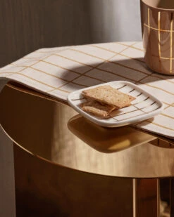 Marimekko Tiiliskivi Schotel 10x10 Cm 5 Marimekko Tiiliskivi Schotel 10x10 Cm -Beste Bestek Winkel 567572 01 40 EnvironmentImage cfe97ccbc0